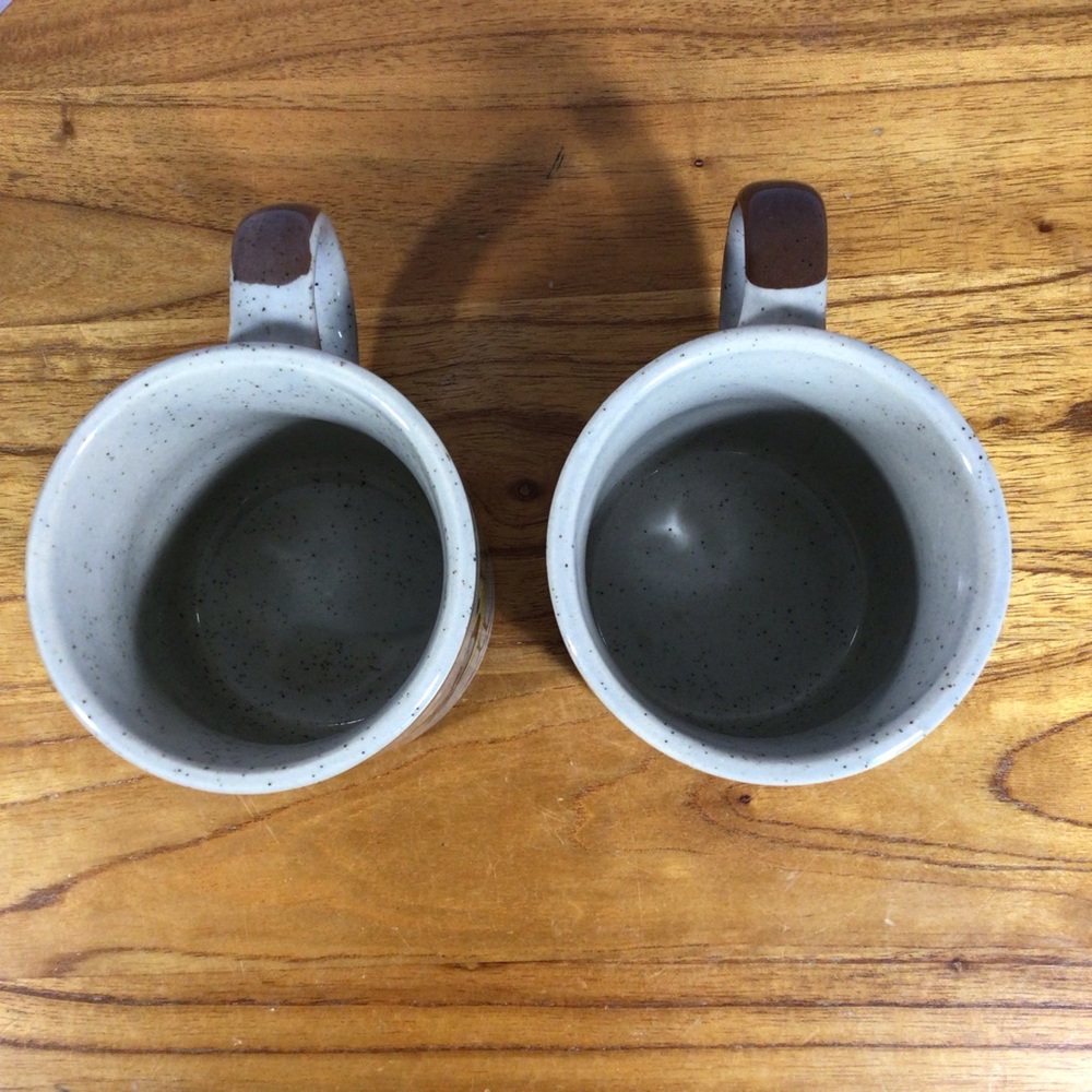 Vintage Speckled Stoneware Hand Painted Bird and Fish Mug Pair - Picture 7 of 8